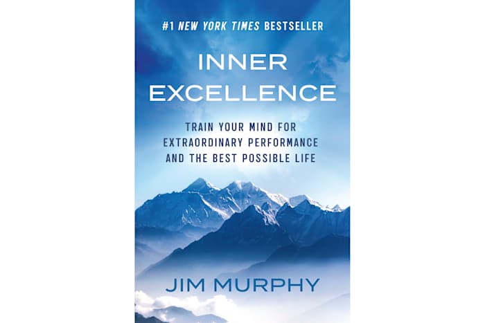 Performance Coach aangeprezen door NFL -ster AJ Brown heeft een boekdeal