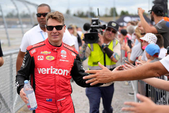 Power Workges op de 44e verjaardag terwijl hij het Indycar -seizoen begint op zoek naar een Penske Contract Extension