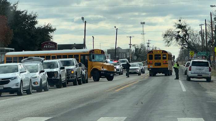 Powerstoring in Poteet sluit scholen, stadskantoren; Studenten gestuurd naar huis
