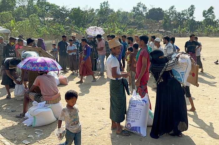 Rohingya Refugees in Bangladesh Brace voor aankomende voedselreducties als hulporganisaties die financiering bezuinigen