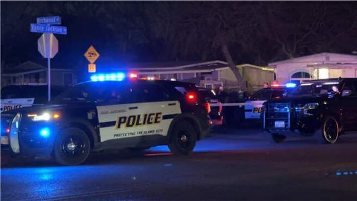 SAPD geeft de naam van de officier vrij die de gewapende verdachte dodelijk neerschoot na de verkeersstop