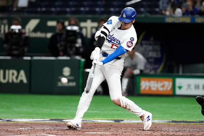 SHOHEI OHTANI REGENDE TOT DE LOZE LODEREN, SRAGEN 2-RUN HR IN RUG NAAR JAPAN TEGEN YOMIURI GISTEN
