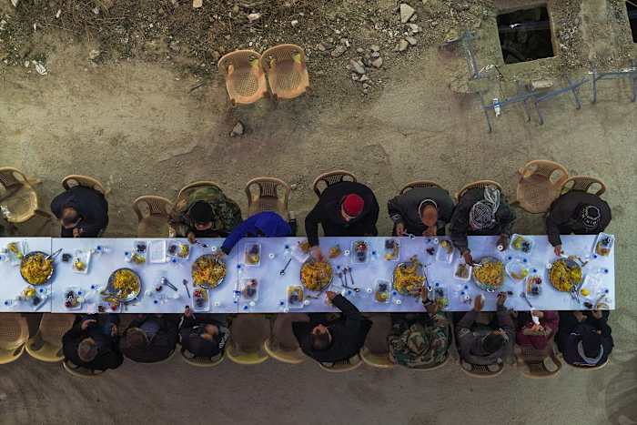 Syriërs beginnen te vasten tijdens de eerste Ramadan zonder Assad -familieregel in decennia