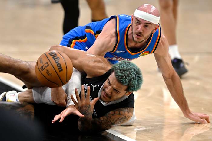 Thunder Spoil Spurs 'Homecoming met 146-132 overwinning achter carrière-hoog 41 punten door Williams