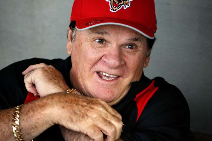 Trump zegt in sociale media -post dat hij van plan is om de overleden Pete Rose gratie te vergeven