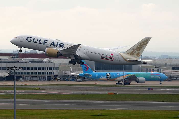 Wat we weten over de brand die de luchthaven Heathrow in Londen tot stilstand bracht