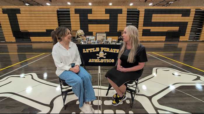 Women's History Month: Lori Wilson's Rise Up High School Ranks landt haar dicht bij huis