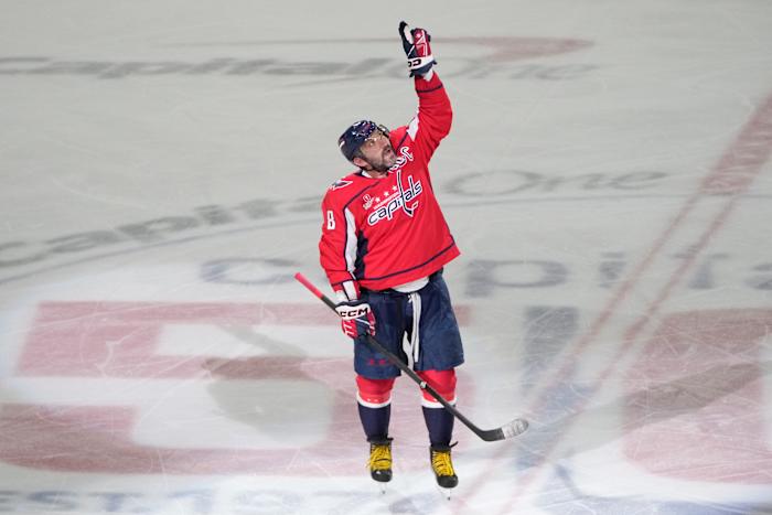 Alex Ovechkin verbindt het NHL -record van Wayne Gretzky met zijn 894e doel