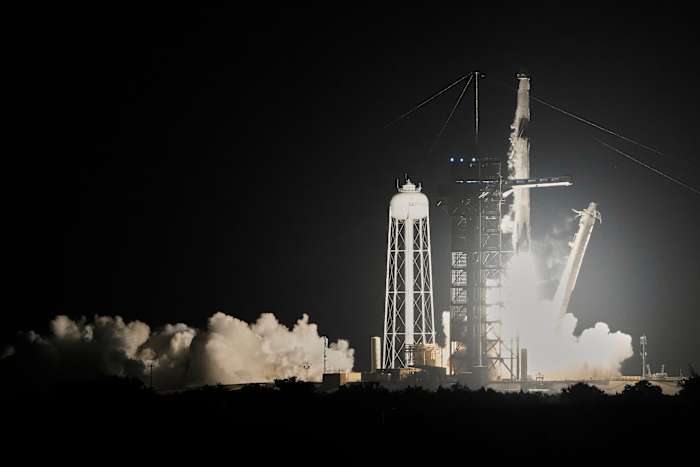 Bitcoin Investor koopt een hele SpaceX -vlucht voor het ultieme Polar Adventure