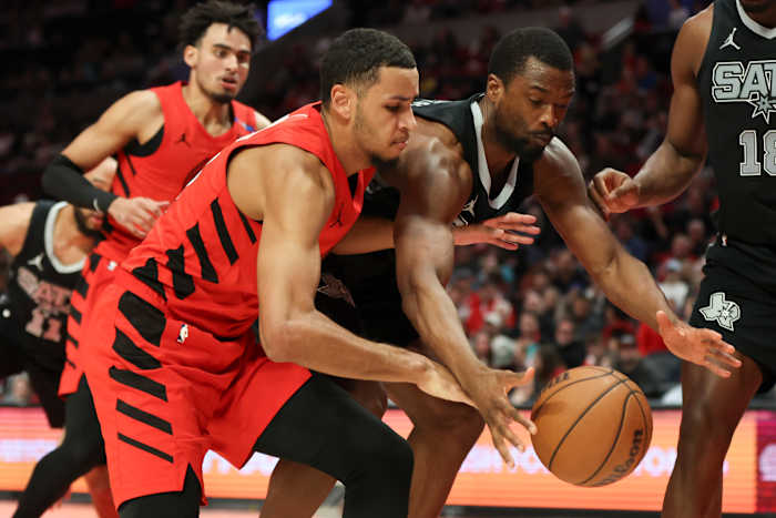 Blazers versloegen Spurs 120-109, maar beide teams worden geëlimineerd uit play-in-contentie