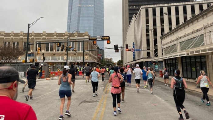 Cursuskaarten voor inaugurele helft, Full San Antonio Marathon uitgebracht