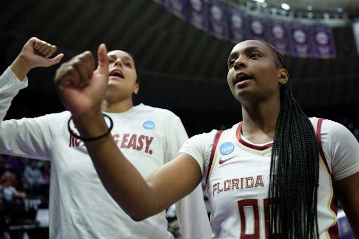 DI Leading Scorer Ta'niya Latson verbindt zich naar South Carolina