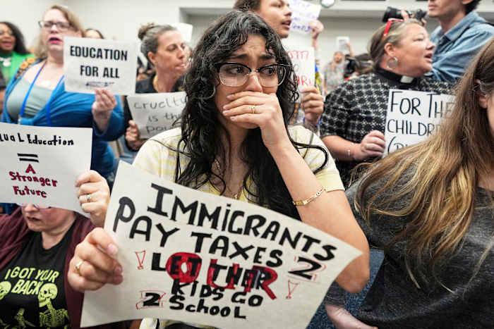 De GOP van Tennessee leidt de strijd om openbaar onderwijs aan kinderen zonder documenten te weigeren
