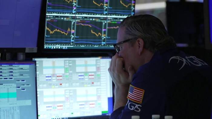 Dow Jones valt meer dan 1.000 punten te midden van Trump -tariefaankondigingen