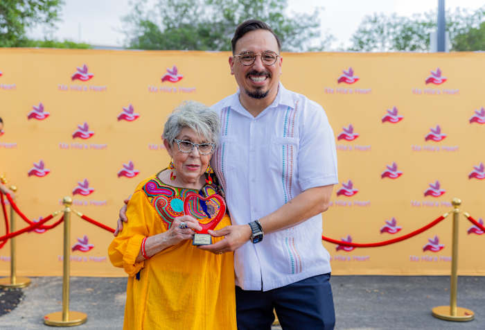 El Día de los Niños om kinderen te vieren, gezinnen die kanker vechten