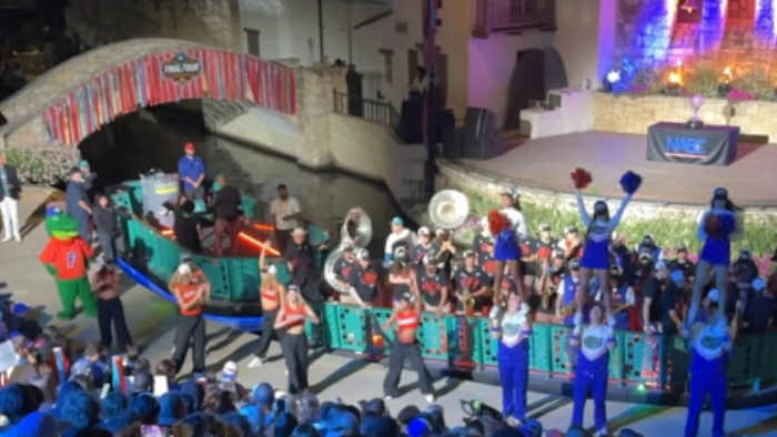 Florida Gators vieren de derde nationale titel met River Walk Parade