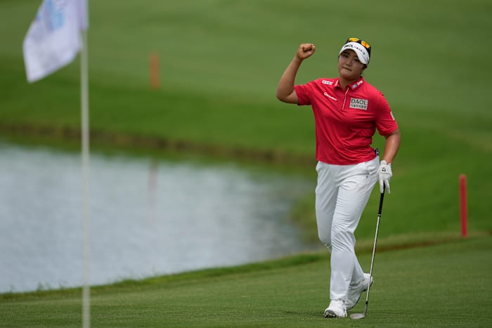 Haeran Ryu en Mao Saigo delen de 3e ronde voorsprong in het Chevron Championship