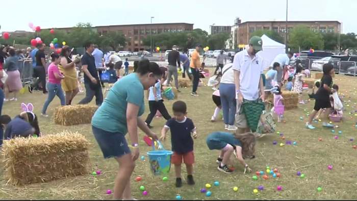 'Iedereen is samen': Paasviering bij Tower of the Americas trekt honderden gezinnen aan