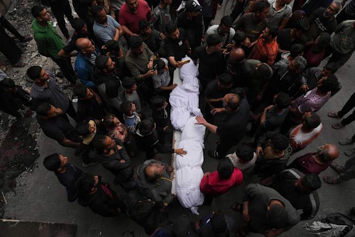 Israëlische staking in Gaza doodt 23 terwijl Arabische bemiddelaars op lange termijn bestand zijn