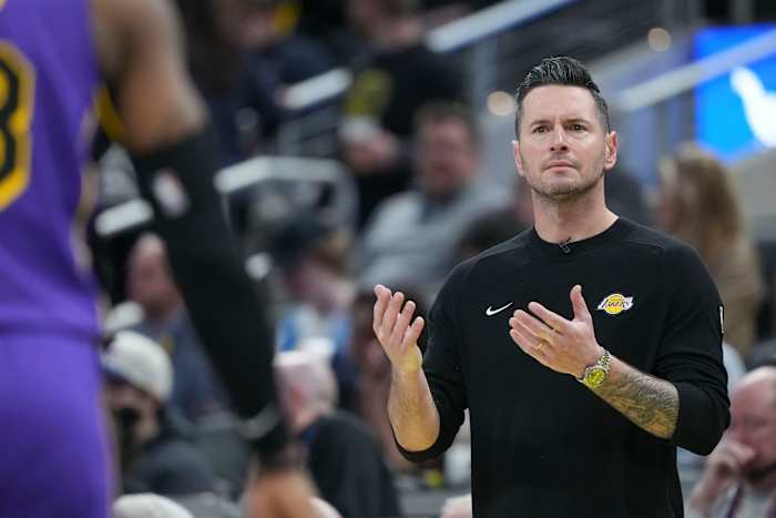 JJ Redick duwt nog steeds om beter te worden na succes in het tumultueuze coachingdebuutseizoen met Lakers