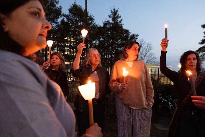Kennedy blijft stil op 10.000 banen verloren op de beste gezondheidsafdeling van het land