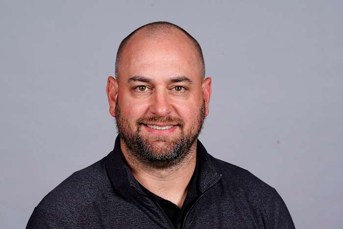 Kings en GM Monte McNair komen overeen om uit elkaar te gaan. Scott Perry wordt ingehuurd als vervanging, zegt AP Source