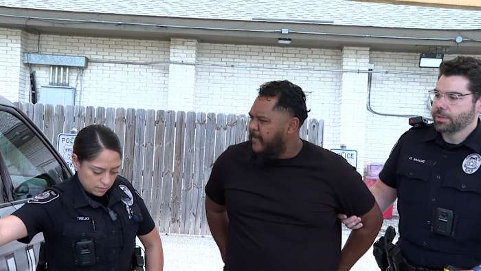 Man gearresteerd in verband met seksueel geweld, zegt de politie van Castle Hills