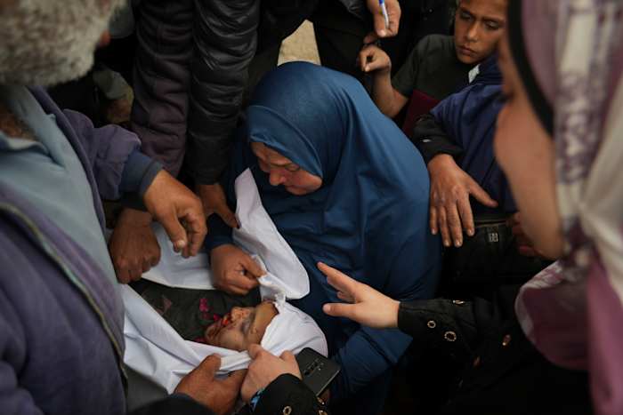 Midden -Oosten Nieuwste: Israëlische stakingen doden 25 mensen in Gaza, omdat het Hooggerechtshof Shin Bet -zaken hoort