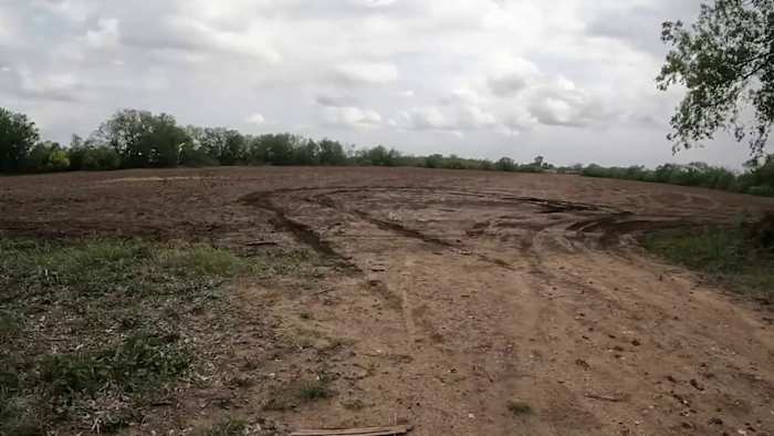 'Moet verantwoordelijk worden gehouden': Family omgaan met schadevergoeding na illegale partij op het land van Bexar County