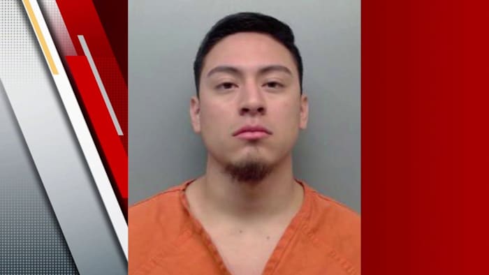 Off-duty BCSO Plaatsvervangend gearresteerd, beschuldigd van het wijzen van pistool op barmanager in Laredo, zegt Sheriff's Office