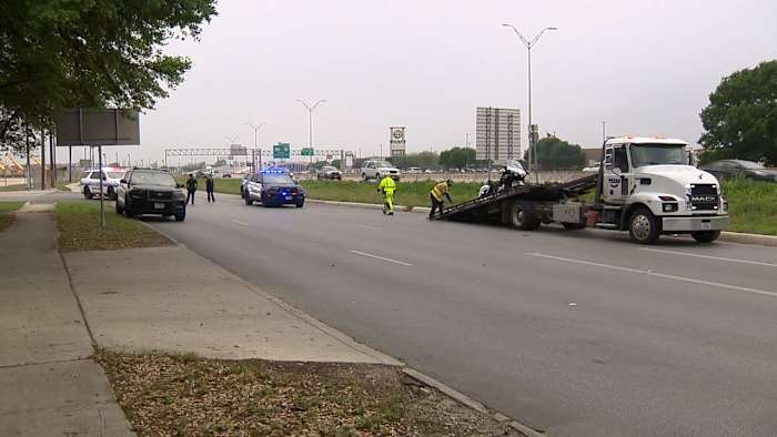 Off-duty BCSO plaatsvervanger op motorfiets geraakt door auto aan de zuidkant, zegt de politie