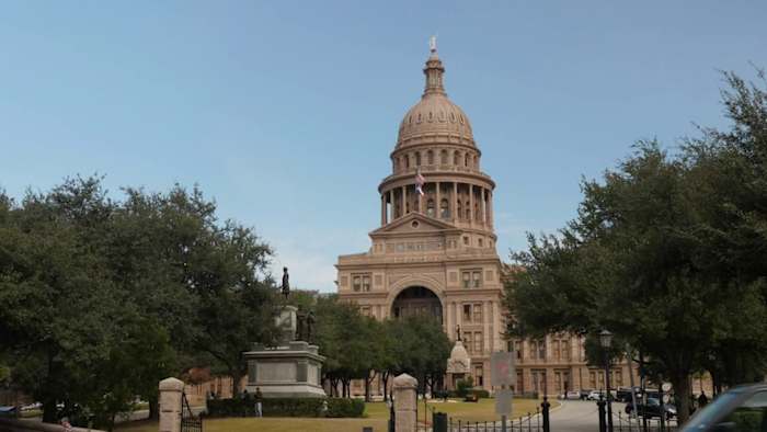 San Antonio Wetgevers reageren op een privé -schoolvoucher -programma dat verder gaat naar de Amerikaanse senaat