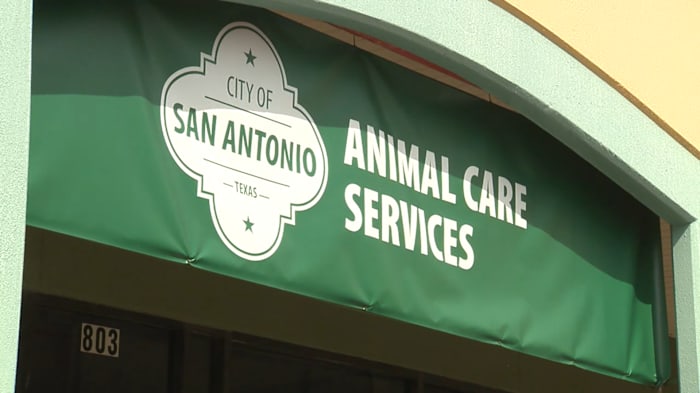 Stad San Antonio heeft een lintknipsel voor nieuwe castry en onzijdige kliniek aan de westkant