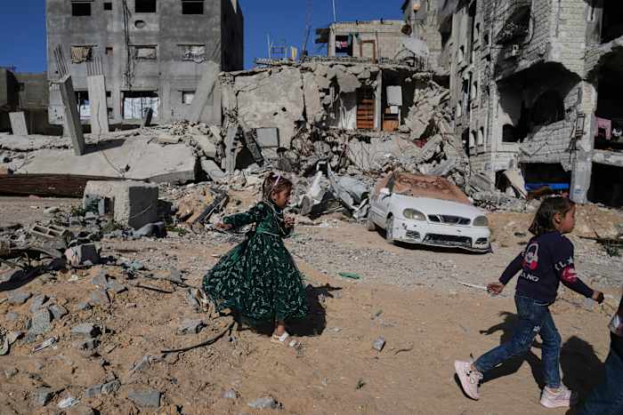 VN -bureau sluit de rest van zijn Gaza -bakkerijen terwijl de voedselvoorraden onder Israëlische blokkade afnemen