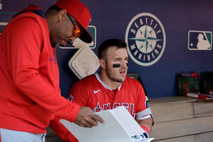 Angels slugger mike forel zal naar verwachting vrijdag uit de geblesseerde lijst worden geactiveerd, zegt AP Source, zegt AP Source