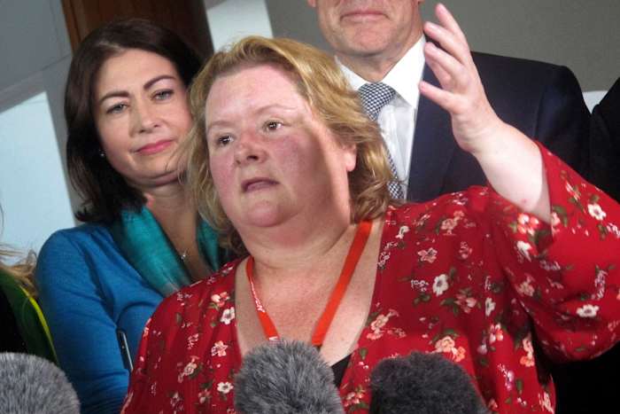 Australische stripacteur Magda Szubanski, ster van 'Babe' en 'Kath and Kim', onthult de diagnose van kanker