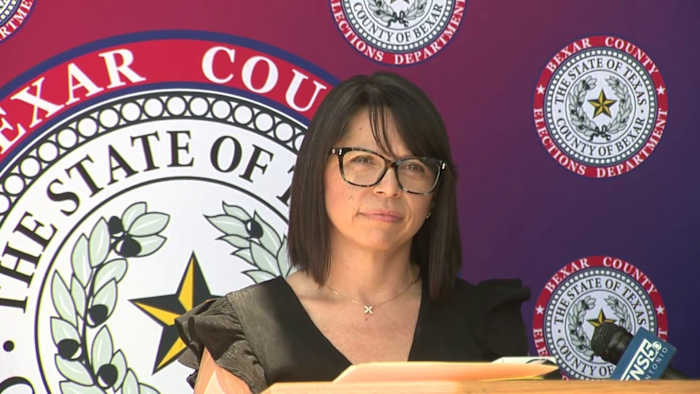 Bekijk: Bexar County verkiezingsfunctionarissen geven de verkiezingsdagupdate