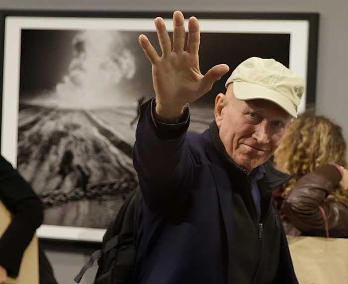 Bekroonde Braziliaanse fotograaf Sebastião Salgado sterft op 81-jarige leeftijd