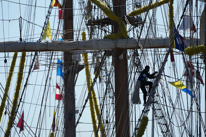 Bemanningsleden van Tall Ship dat in botsing kwam met Brooklyn Bridge keert terug naar huis naar Mexico