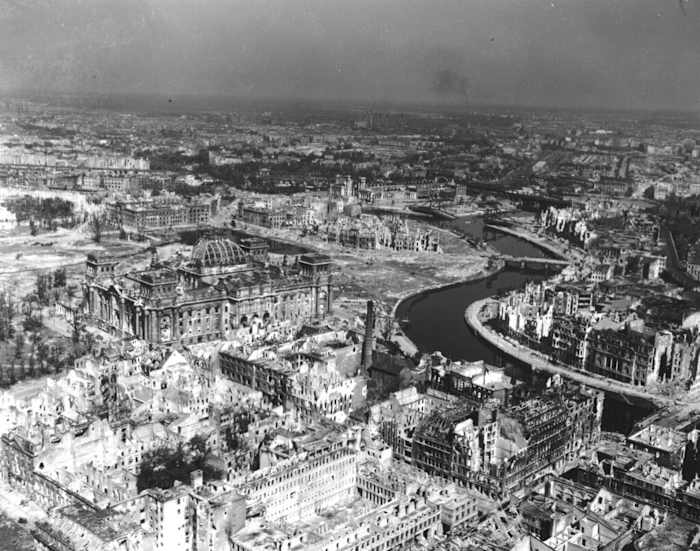 Berlijn draagt ​​nog steeds littekens 80 jaar na de cruciale strijd die de nederlaag van nazi -Duitsland bezegelde
