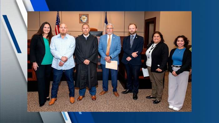 Bexar County District Attorney's Office kondigt de vrijstelling van de mens aan die zijn veroordeeld tot 25 jaar gevangenisstraf