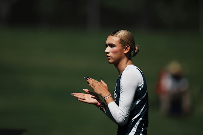 California Track-and-Field Championships trekken beperkt protest over de deelname van Trans Student
