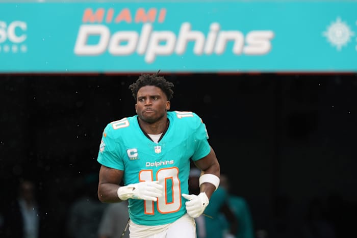 Colts verontschuldigt zich aan Tyreek Hill en Microsoft voor de video van de schema -release