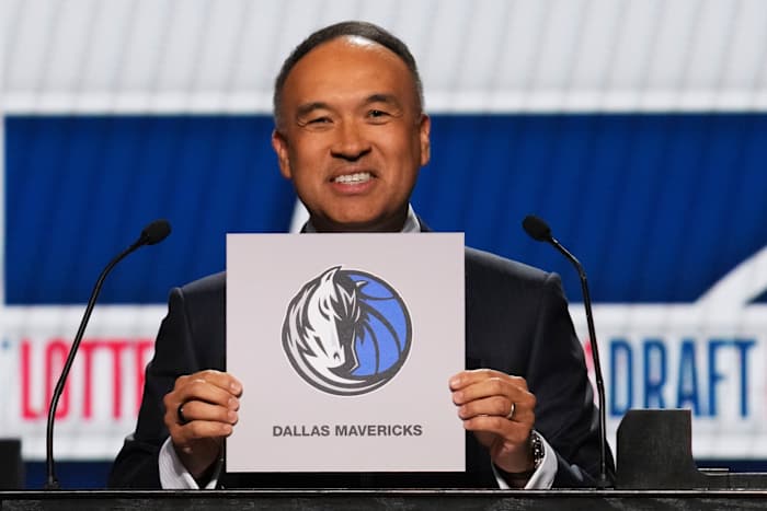 Dallas Mavericks wint de NBA Draft Lottery en de kans om Cooper Flagg nr. 1 algemeen te kiezen