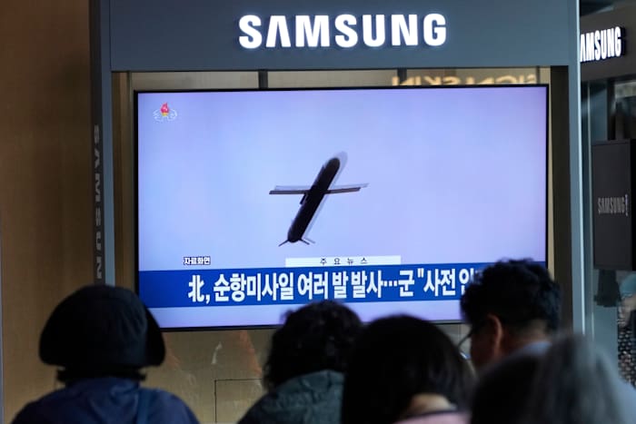 De tweede marine -torpedojager van Noord -Korea is beschadigd in een mislukte lancering die door Kim wordt bijgewoond