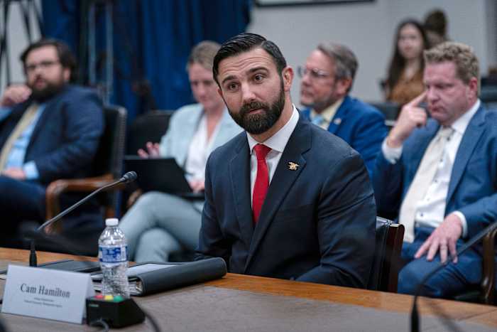 De waarnemend beheerder van FEMA wordt een dag na getuigenis van het congres vervangen