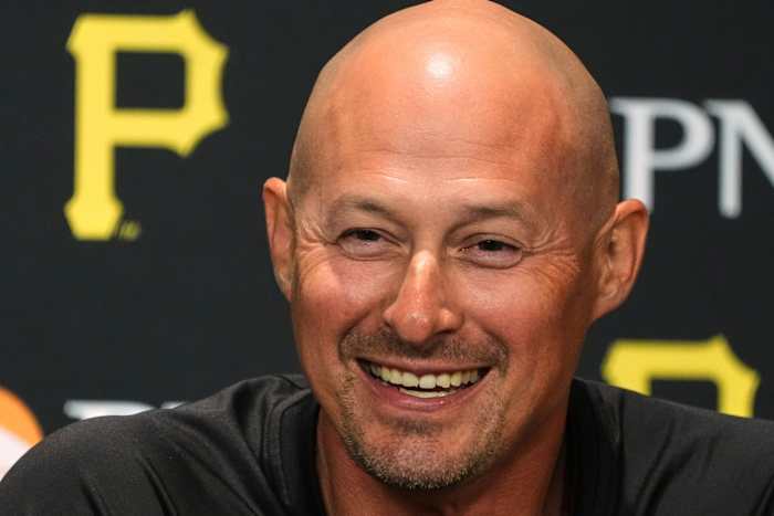 Don Kelly groeide op voor de piraten. Nu heeft hij de taak om hen uit de wildernis te leiden