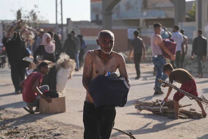 Een gedood, 48 gewond toen de strijdkrachten op het publiek schoten, overbrenging hulpplaats, zeggen Gaza -ambtenaren