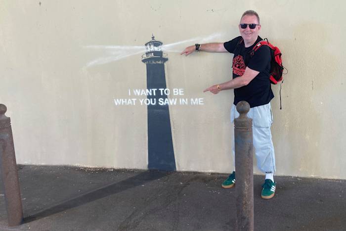 Een jacht op het nieuwe kunstwerk van Banksy leidt naar het zuiden van Frankrijk