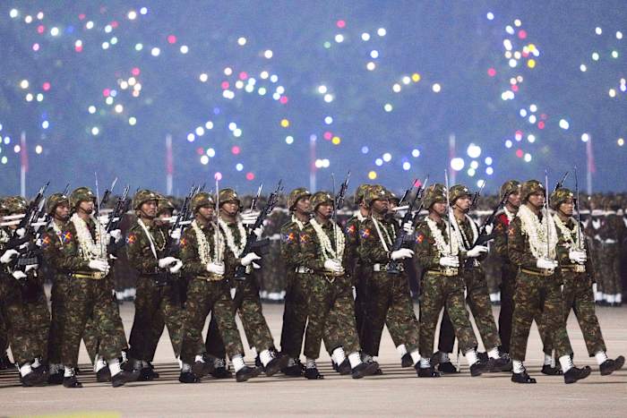 Een stedelijke guerrilla -groep in Myanmar claimt de verantwoordelijkheid voor het vermoorden van een gepensioneerde legerofficier